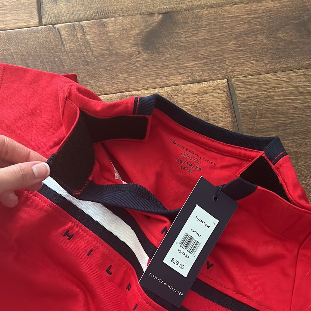 Tommy Hilfiger Adaptive Toddler XS 4-5 Short Sleeve Shirt Velcro Neck - Picture 2 of 5